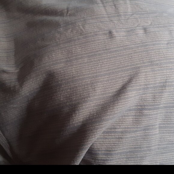 Calvin Klein Muted Tones of Tan and Grey Queen Thick Blanket - Picture 1 of 11